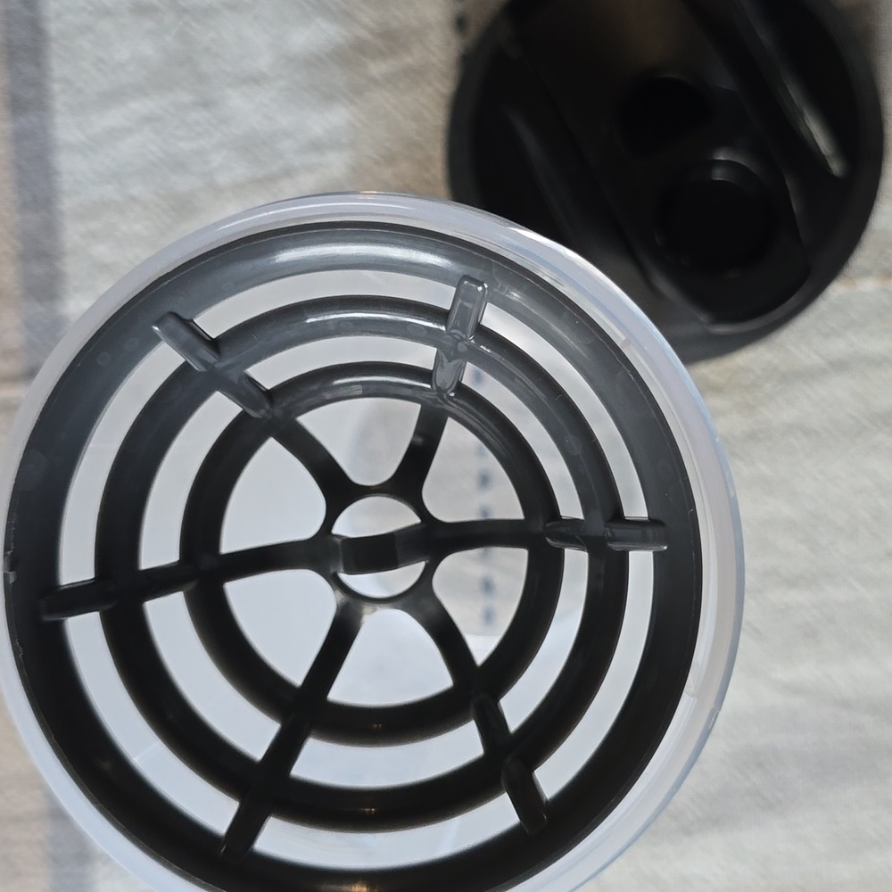 Javvy Travel Mug & Blender Bottle Bundle - Picture 4 of 5